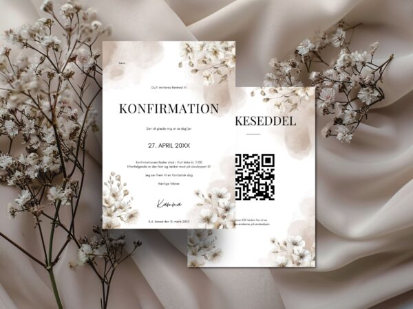 konfirmationsinvitation med hvide blomster